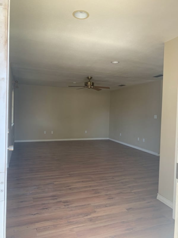 Foto del edificio - 917 N Hancock Ave