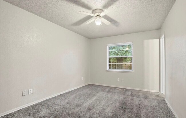 Foto del edificio - 4 Bedroom House