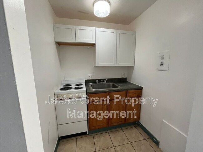 Building Photo - 675 Tiger Ave