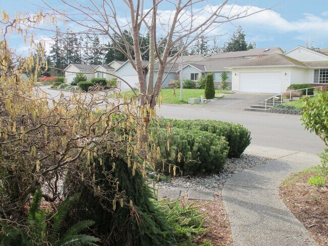 Foto del edificio - ***PENDING APPLICATION***4BD/3BA Home with...