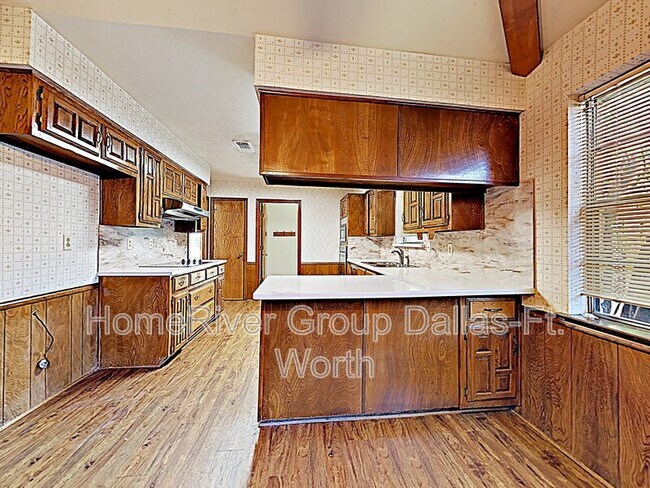 Foto del edificio - 1128 Stratford Dr