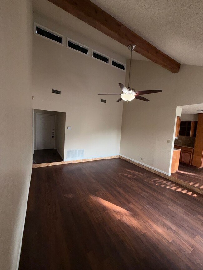 Foto del edificio - Updated 3/2/2 in Glen Estates