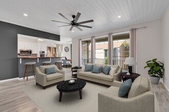 Building Photo - 3678 Hidden Dr