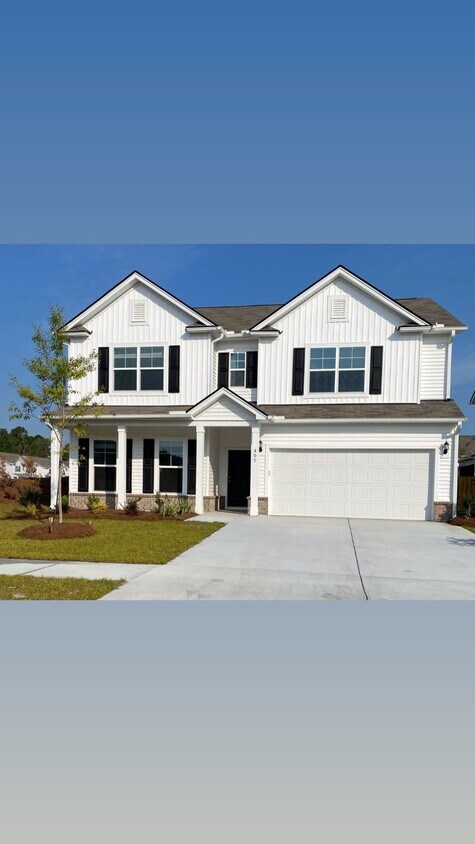 Primary Photo - Five Bedroom, Single Family Home in Malind...