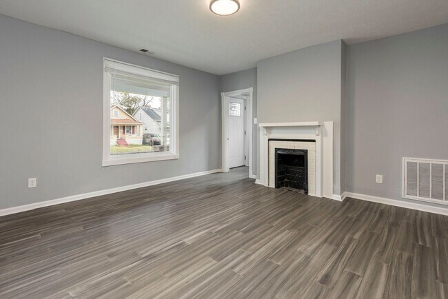 Foto del edificio - 2120 W Lee St