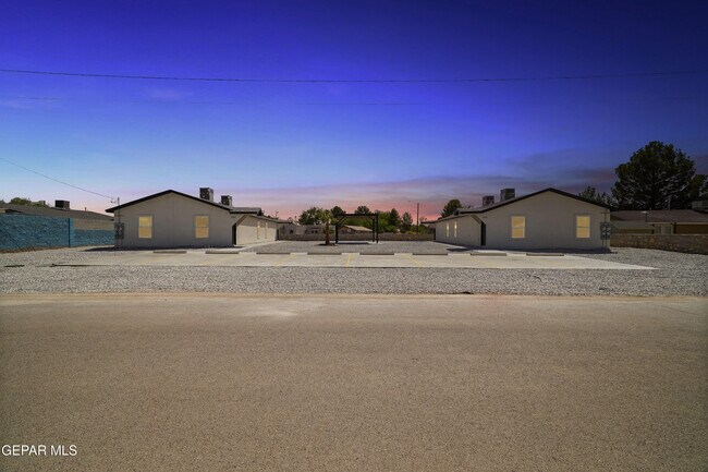 Foto del edificio - 11721 Valle Del Paseo Dr