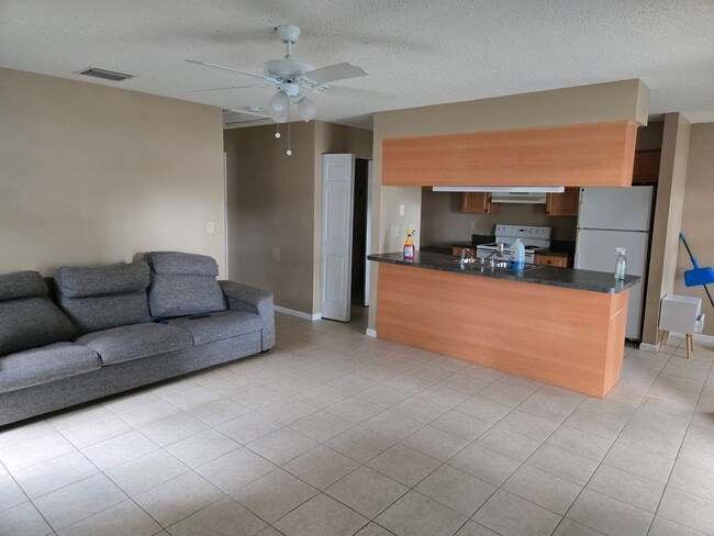 Building Photo - New to Market – Won’t Last! Beautiful 2 Be...