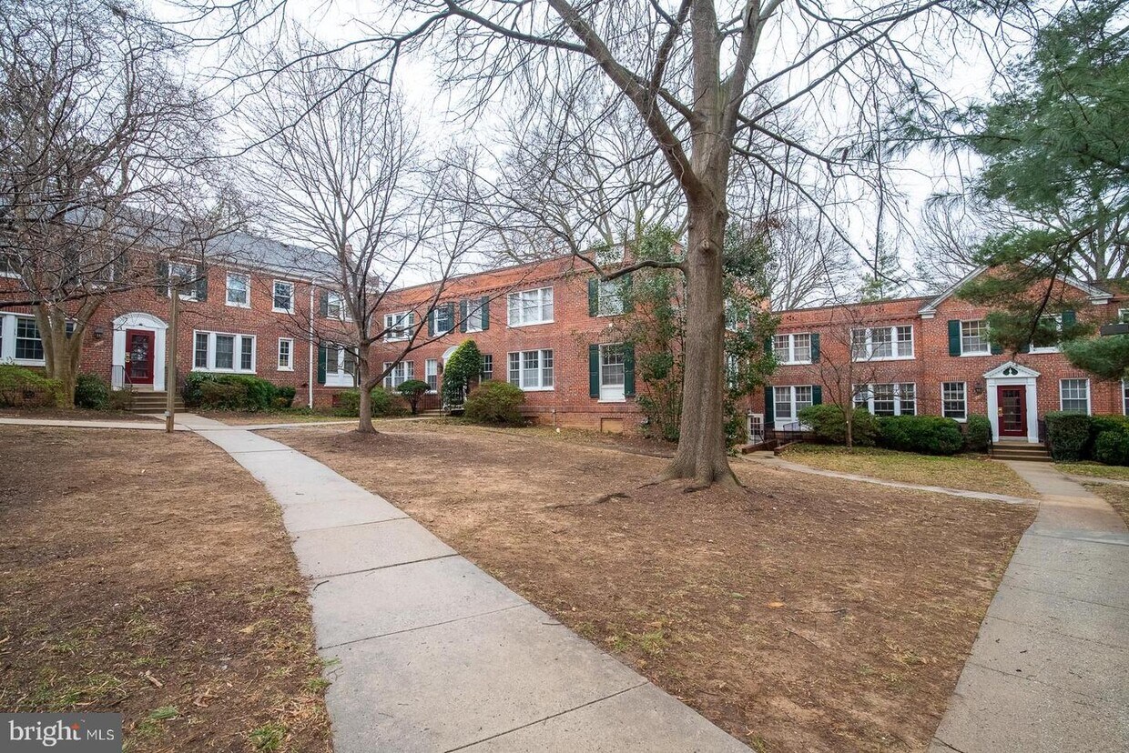 2017 Key Blvd Unit 12612, Arlington, VA 22201 Apartment for Rent in