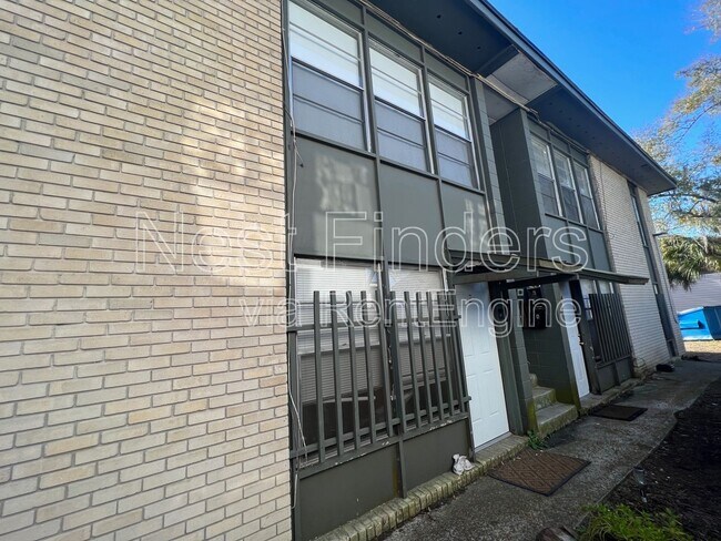Foto del edificio - 1318 Sydney Pl