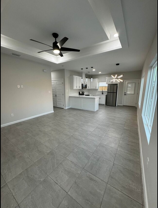 Building Photo - 3524 S Dominique Dr