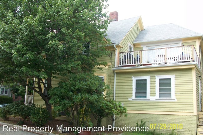 Building Photo - 2 br, 1 bath Apartment - 567 Hope St