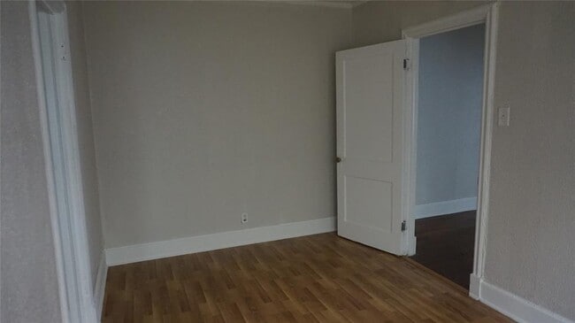 Building Photo - 4226 Wycliff Ave