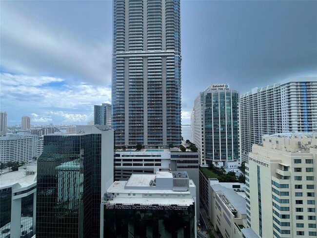 Foto del edificio - 1060 Brickell Ave