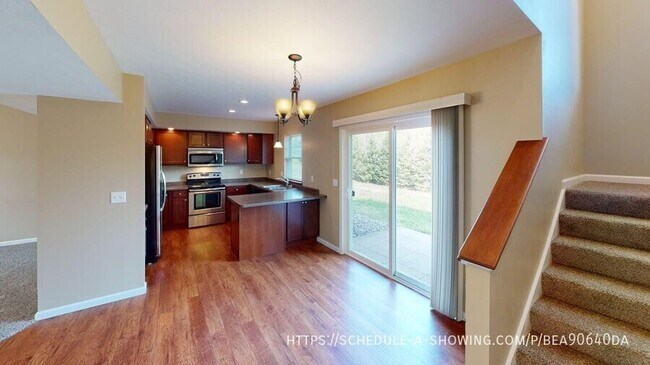 Foto del edificio - 1706 N Creek Cir