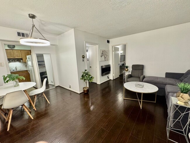 Photo - 2601 Bellefontaine Apartment