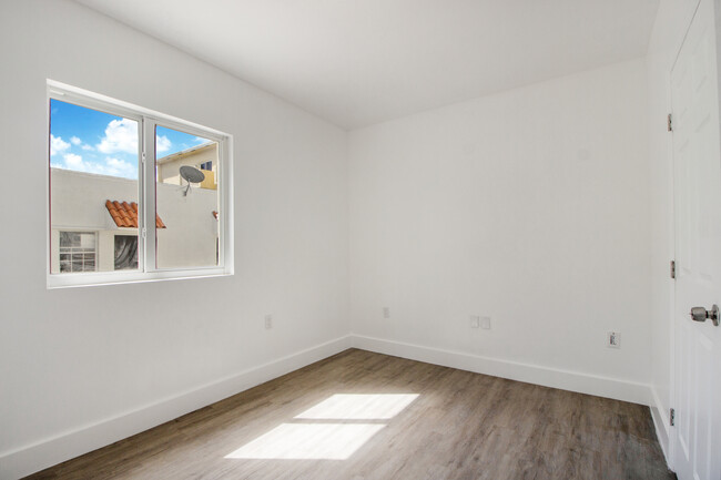 Foto del edificio - 1012 SW 4th St