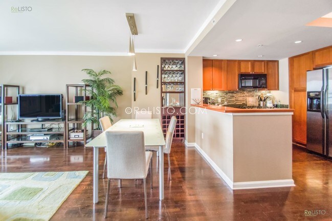 Building Photo - 400 Beale St