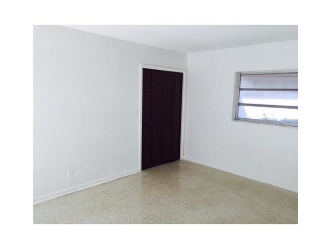 Building Photo - 3701 NW 26th St