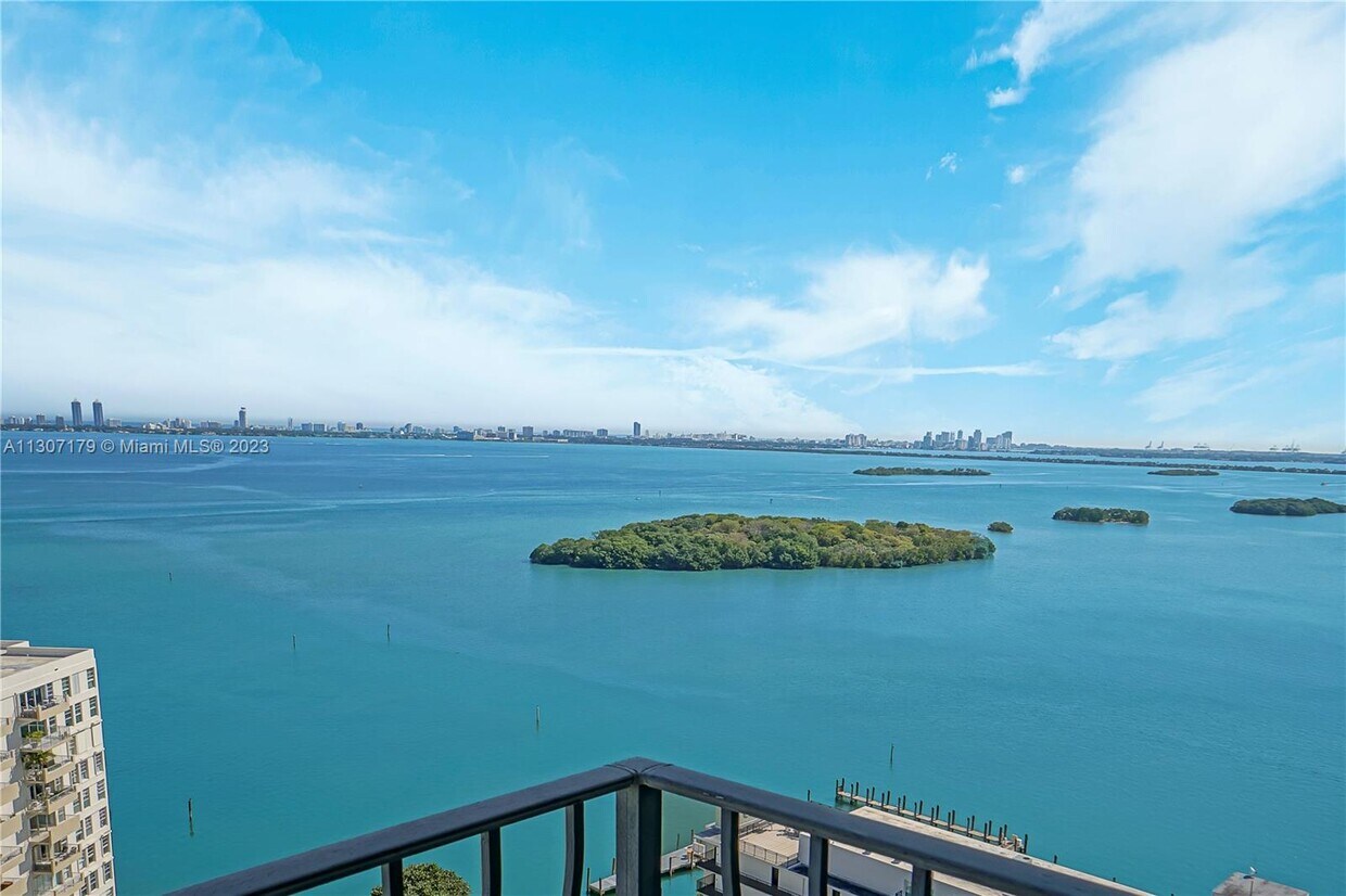 780 NE 69th St Unit 2302, El Portal, FL 33138 Condo for Rent in El