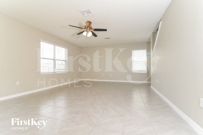 Building Photo - 612 Greymount St