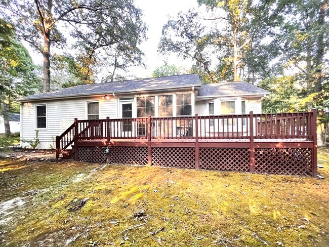 Building Photo - 309 Grenadier Dr