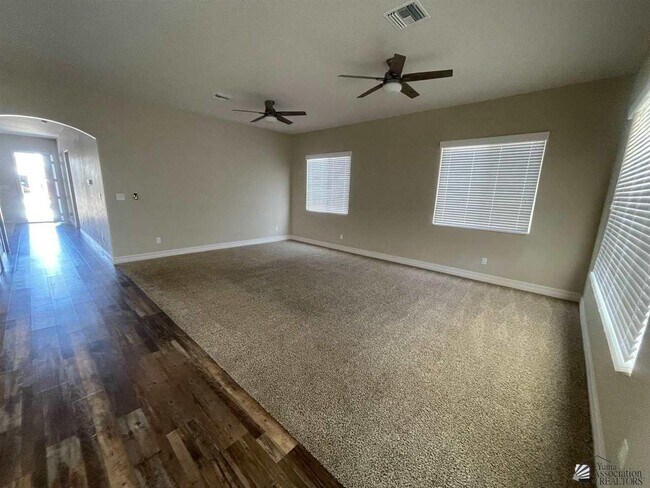 Foto del edificio - 14577 E 47th Ln