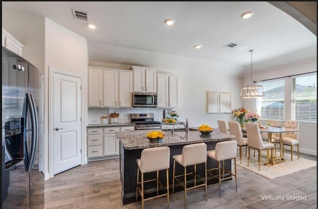 Building Photo - 6224 Cheshire St