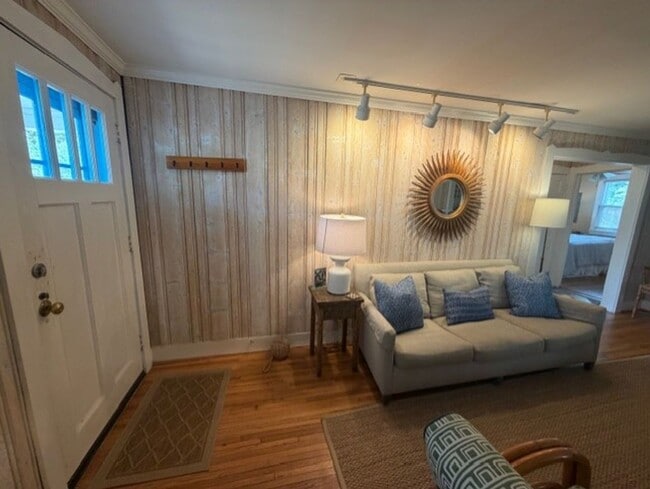 Foto del edificio - 8504 Atlantic Ave