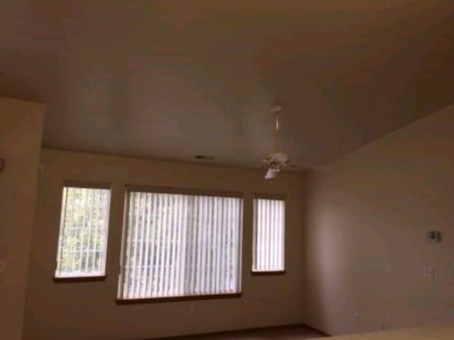 Building Photo - 1837 N Farwell Ln