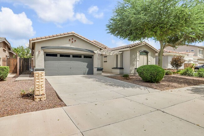 Building Photo - Queen Creek beauty!