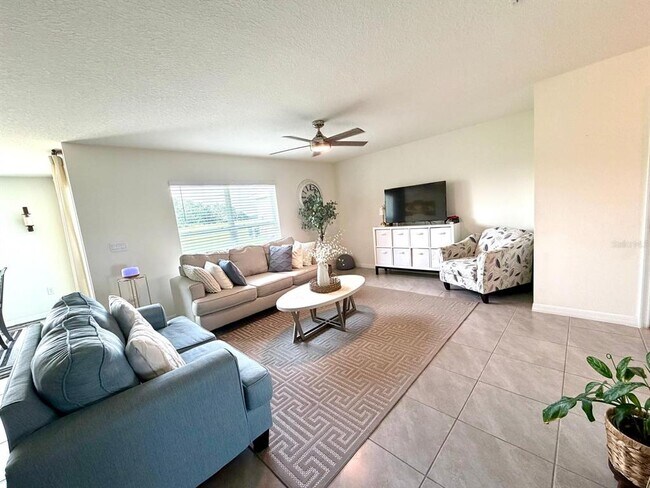 Building Photo - 35291 Spruce Knob Ct