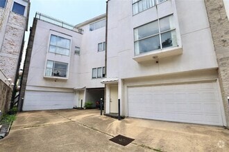 Building Photo - 402 Rosalie St