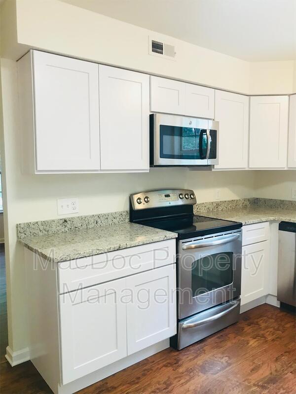 Building Photo - 10813 Heatherwood Dr