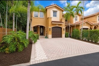 Building Photo - 8853 SW 108th Pl