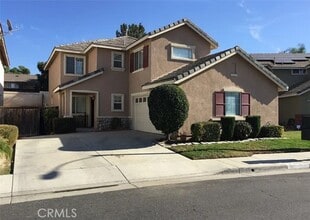 Building Photo - 817 Pathfinder Way