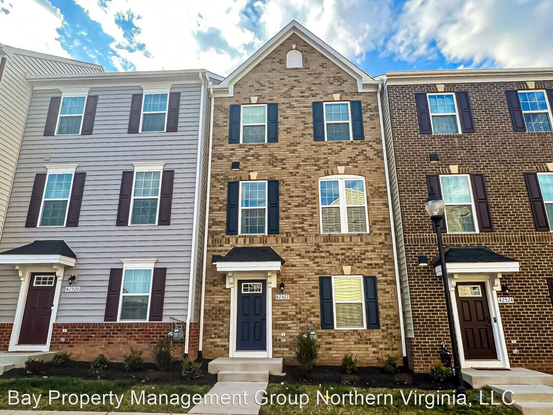 Primary Photo - 4 br, 4 bath House - 42522 Tiber Falls Sq