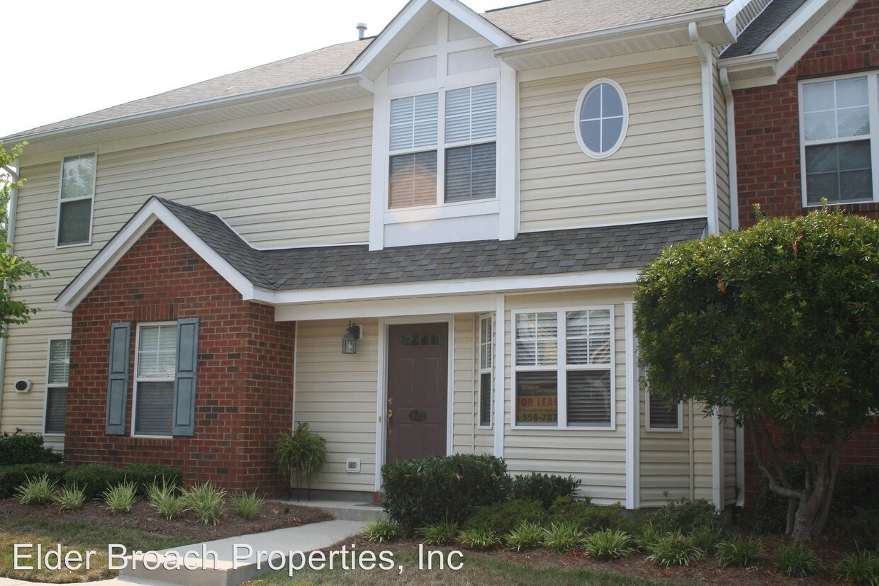 Foto principal - 3655 Melrose Cottage Dr