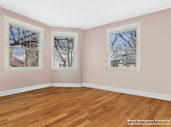 Building Photo - HALF FEE! Massive Apt w 1 Parking Spot Inc...