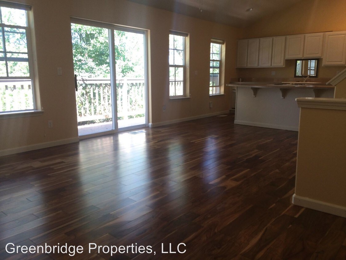 Foto principal - 13471 SW Summerwood Dr