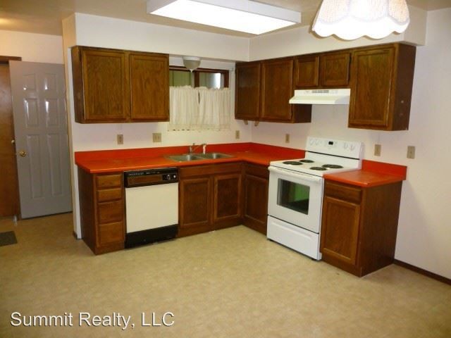 Foto del edificio - 8195-8197 Grant St