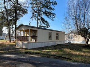 Building Photo - 3000 John Harden Dr