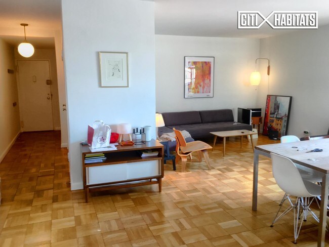 Foto del edificio - 570 Grand St