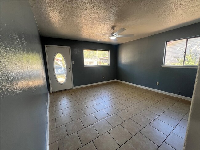 Foto del edificio - 4716 Dorsey St