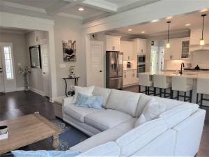 Building Photo - 748 Rookery Ln