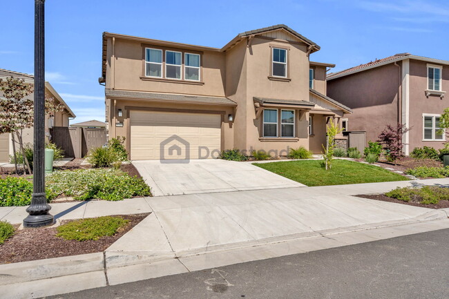Building Photo - 5713 Waterstone St