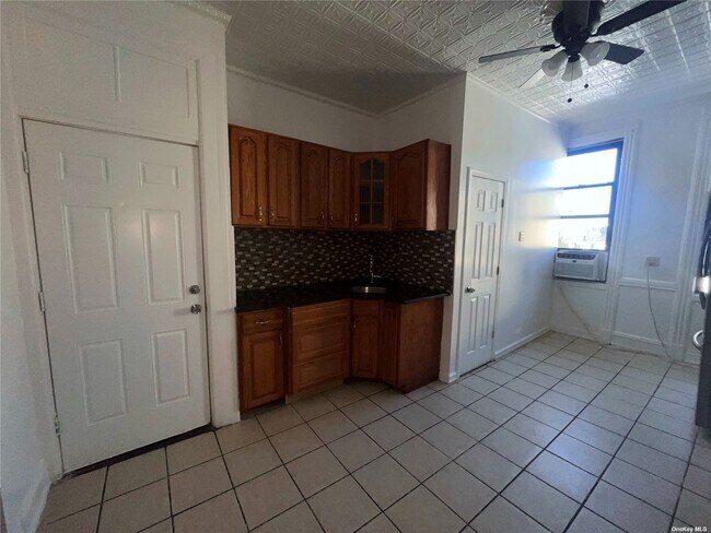 Foto del edificio - 511 Grandview Ave