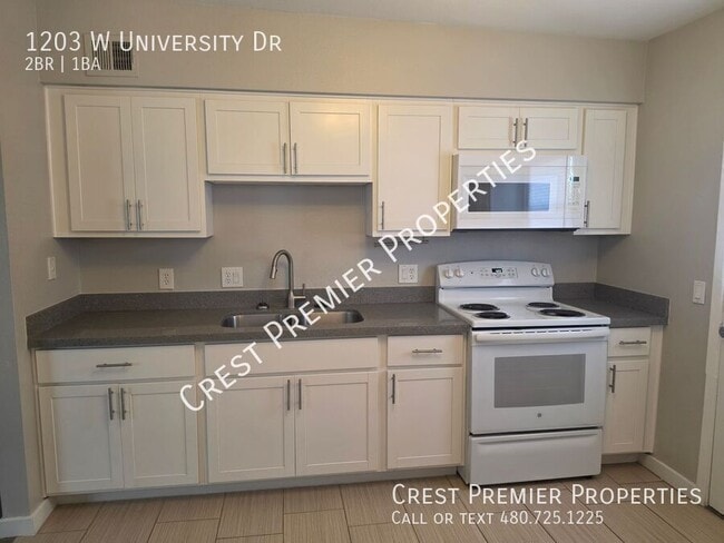 Building Photo - 1203 W University Dr