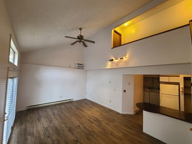 Foto del edificio - 3 br, 2 bath House - 127 Springbrook Street