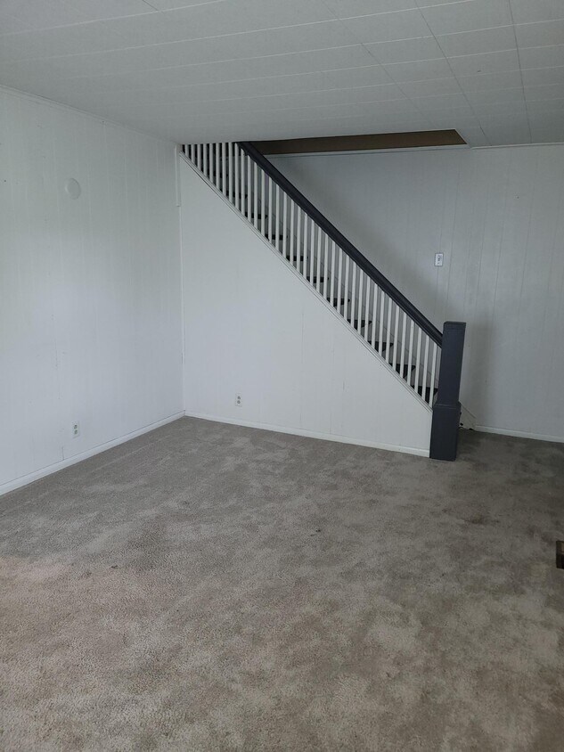 296 W High St, Painted Post, NY 14870 Townhome Rentals in Painted