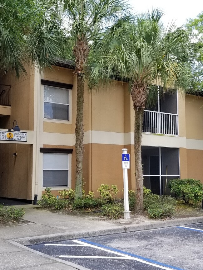 Building Photo - 8800 Latrec Ave